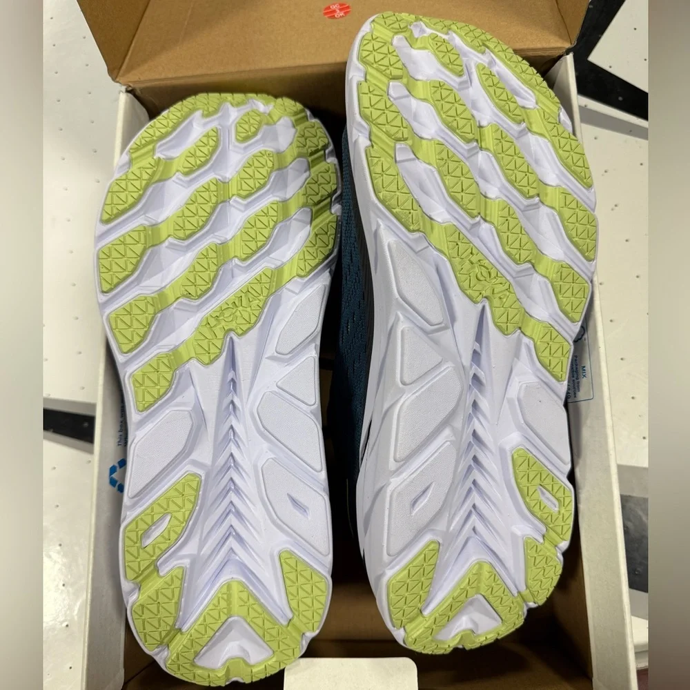 Hoka- Mens Clifton 8 - Picture 6 of 6